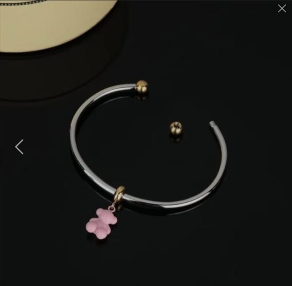 Brazalete Rígido con Dije de Osito Color Rosa
