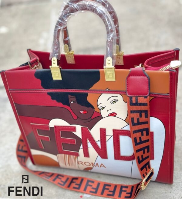 IMG-20250801-WA0594 Bolso Fendi con Estampado Artístico