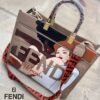 IMG-20250801-WA0595 Bolso Fendi con Estampado Artístico