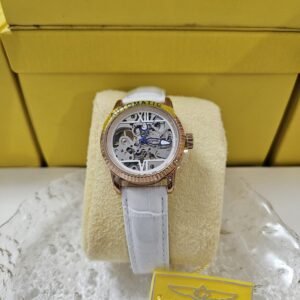 Reloj Automático Invicta con Esfera Esqueleto y Correa Blanca