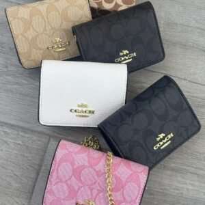 Disponible en va4ios colores