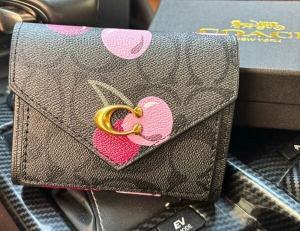 Mini wallet Cherry Edition